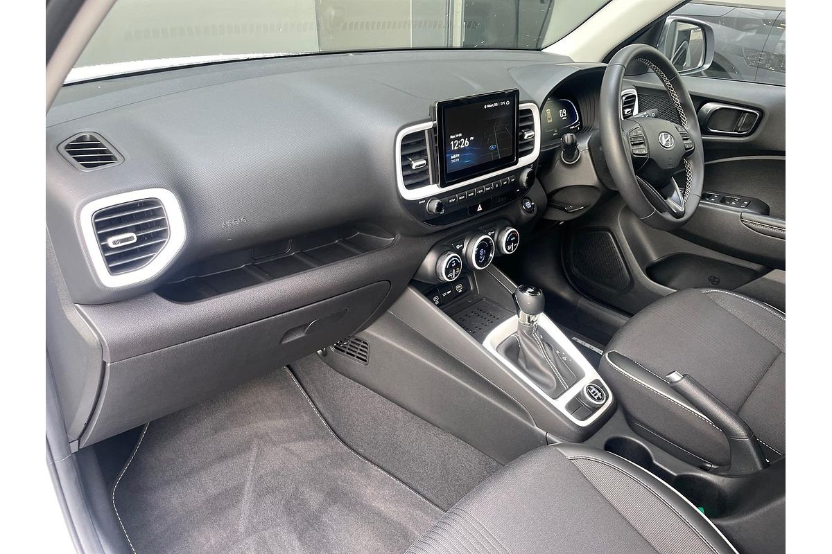 2024 Hyundai Venue Elite QX.V5