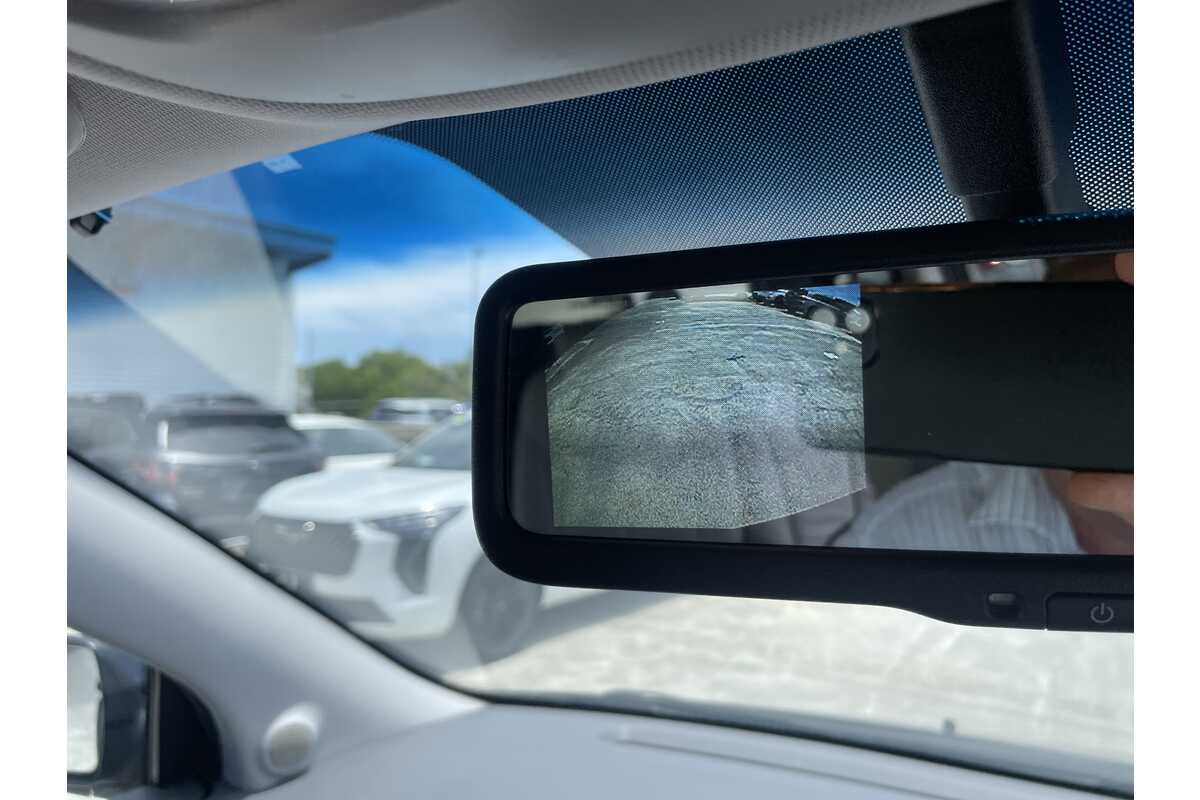 2013 Kia CARNIVAL PLATINUM