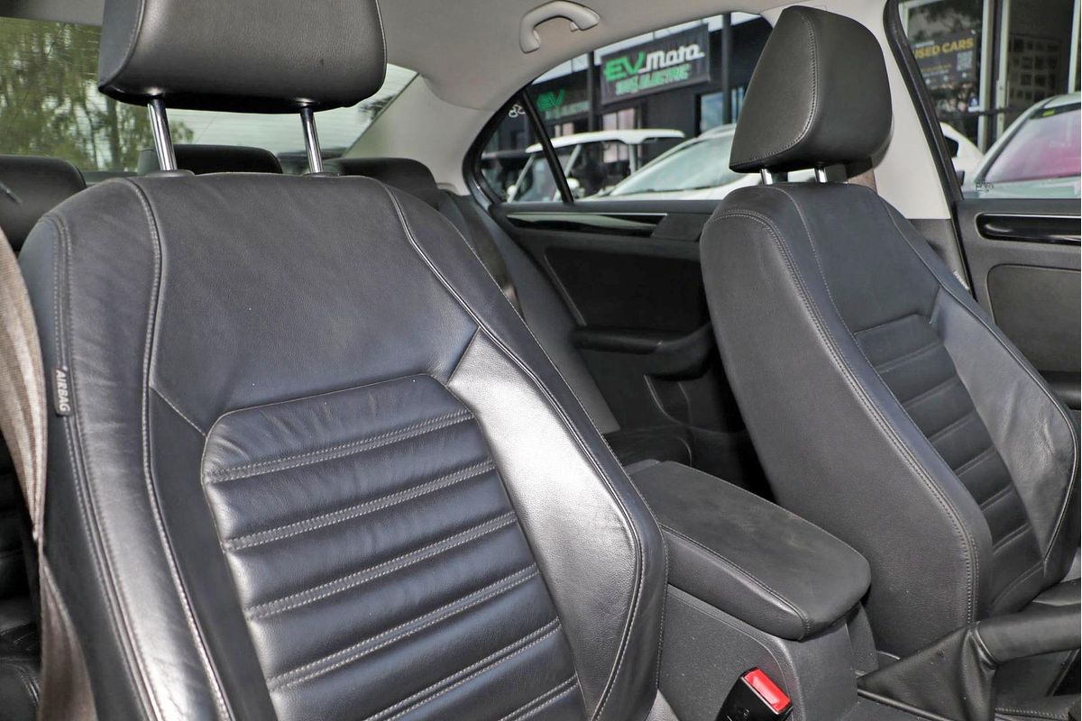 2015 Volkswagen Jetta 103TDI Highline 1B