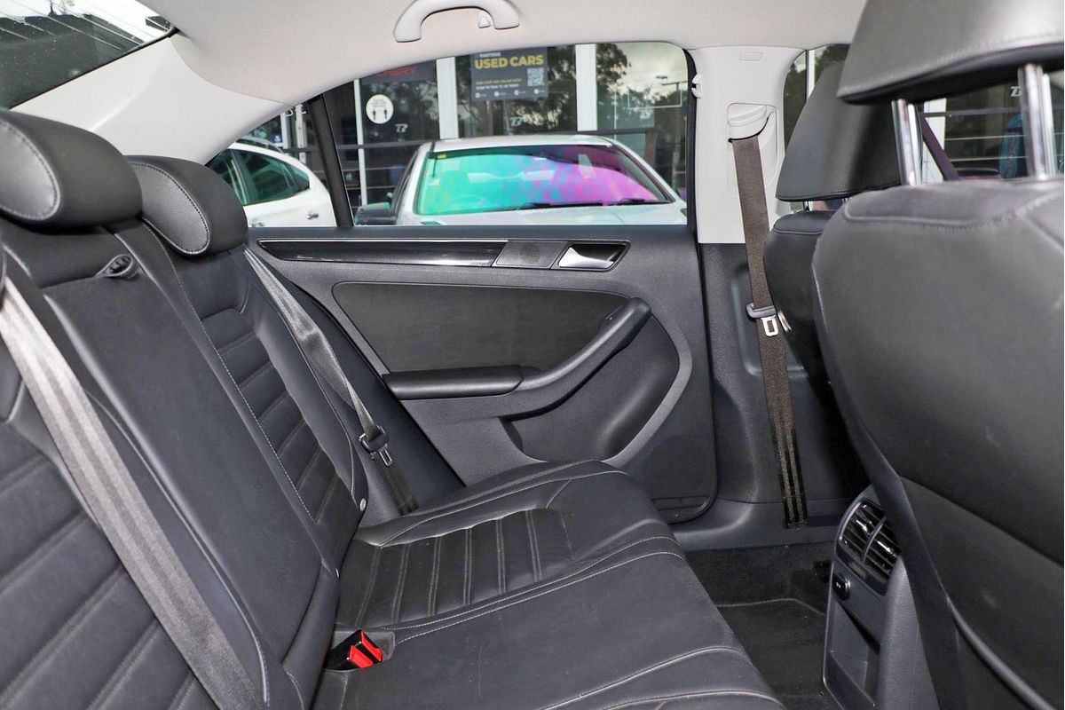 2015 Volkswagen Jetta 103TDI Highline 1B