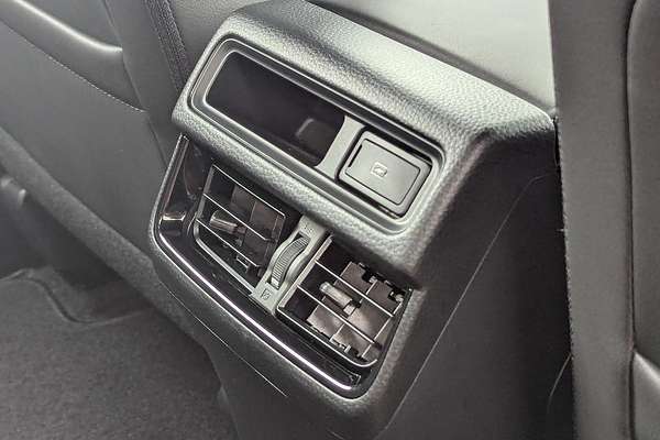 2025 Isuzu D-MAX BLADE 4X4