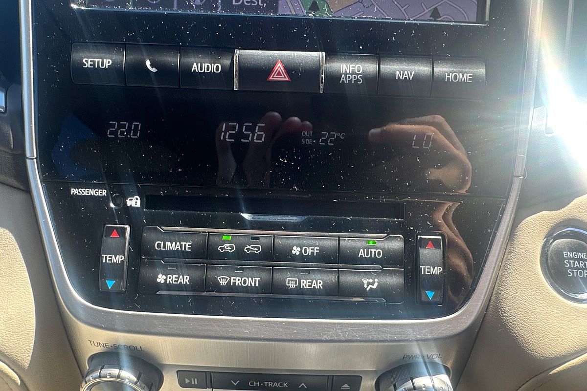 2020 Toyota Landcruiser Sahara VDJ200R