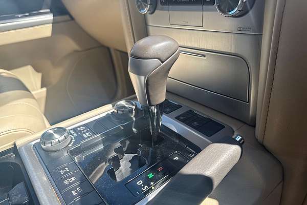 2020 Toyota Landcruiser Sahara VDJ200R