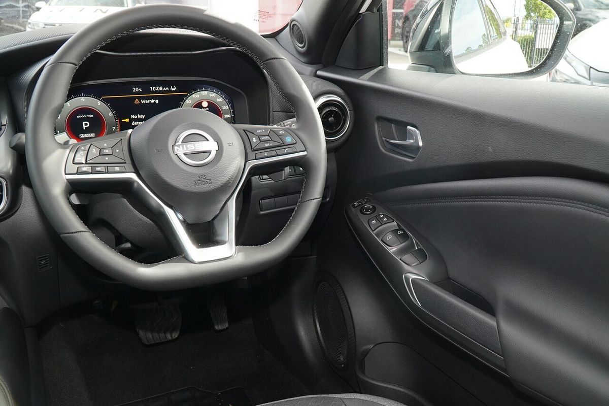 2025 Nissan JUKE ST-L F16