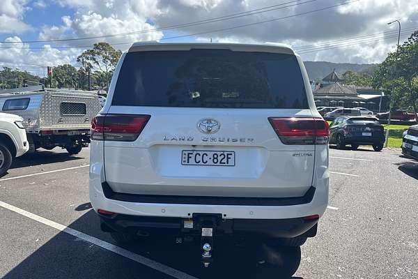 2021 Toyota Landcruiser Sahara FJA300R