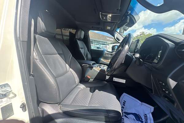 2021 Toyota Landcruiser Sahara FJA300R