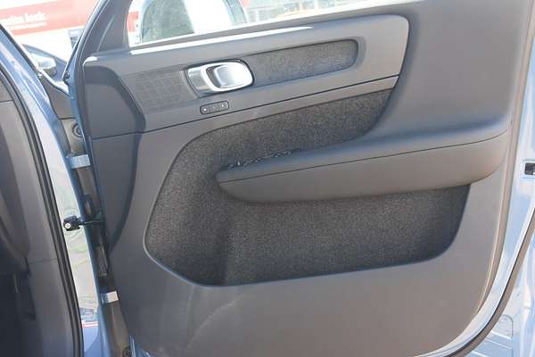 2023 Volvo XC40 Recharge Pure Electric