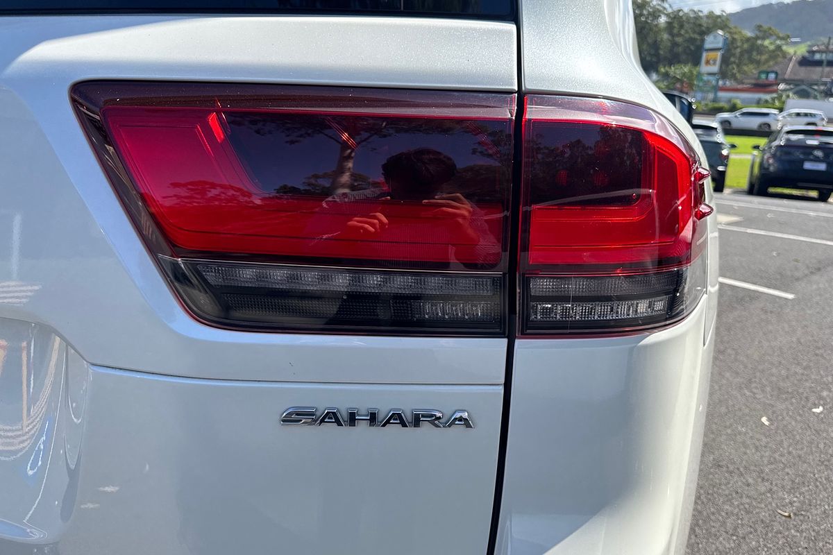 2021 Toyota Landcruiser Sahara FJA300R