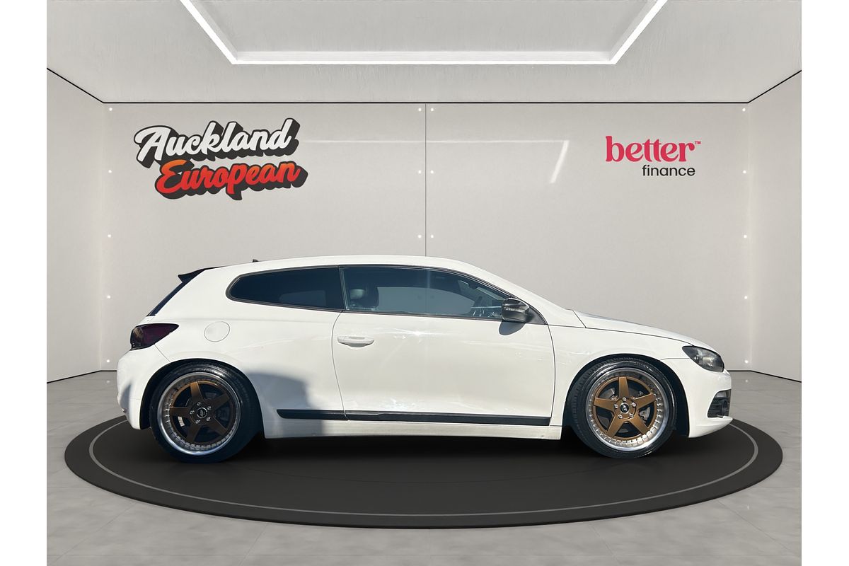 2010 Volkswagen SCIROCCO