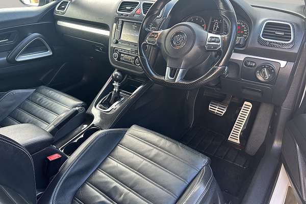 2010 Volkswagen SCIROCCO