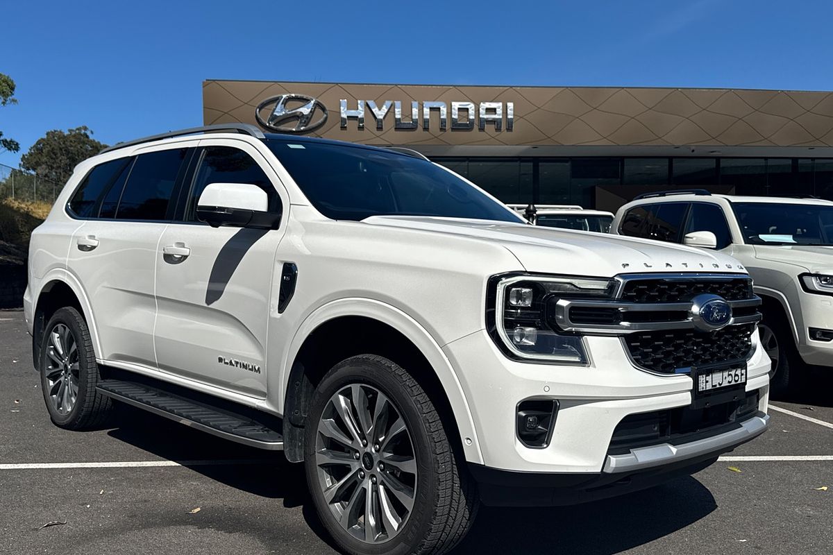 2024 Ford Everest Platinum