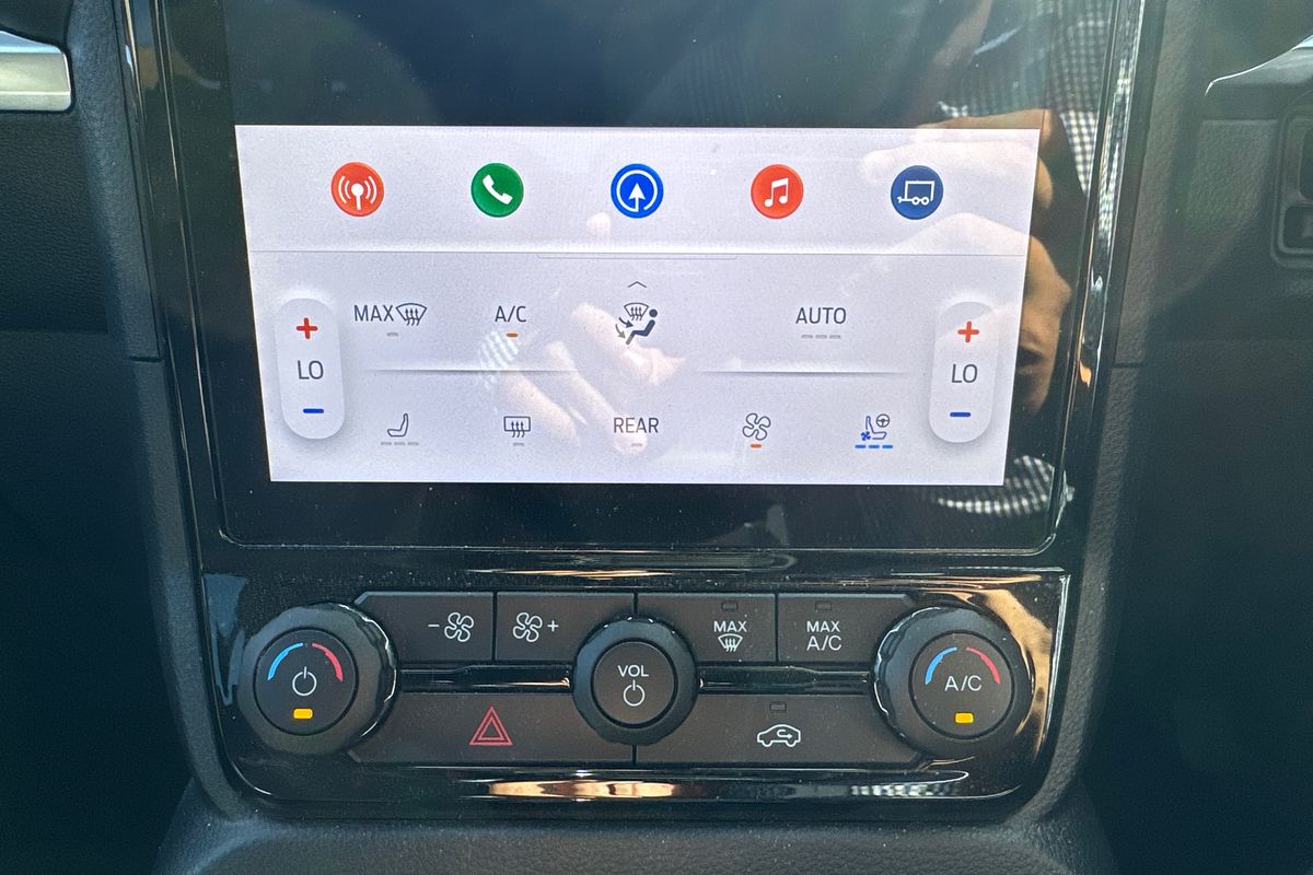 2024 Ford Everest Platinum