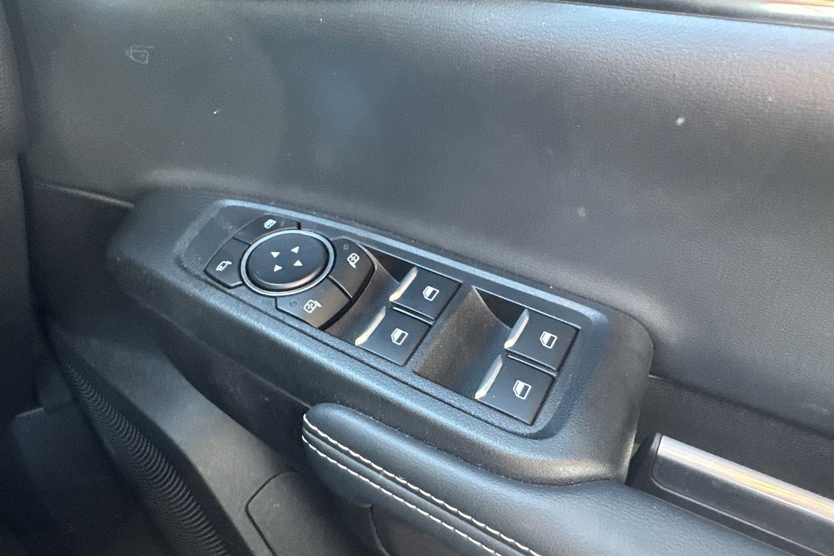 2024 Ford Everest Platinum