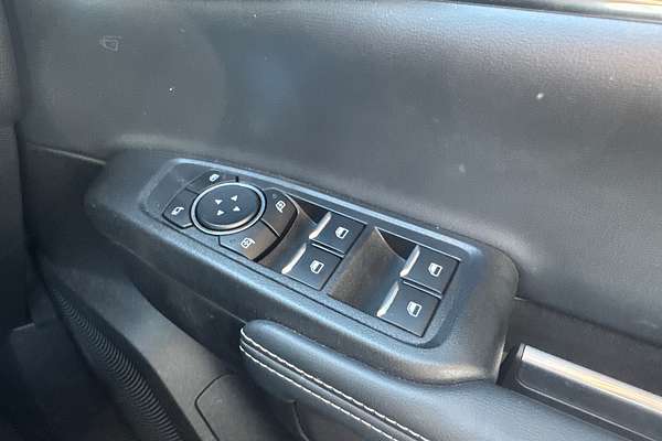 2024 Ford Everest Platinum