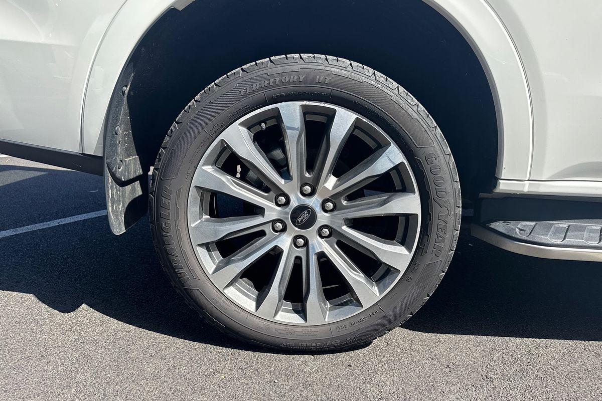2024 Ford Everest Platinum