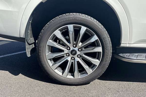 2024 Ford Everest Platinum