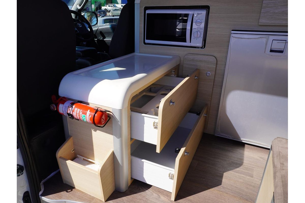 2018 Toyota Hiace TRH221R
