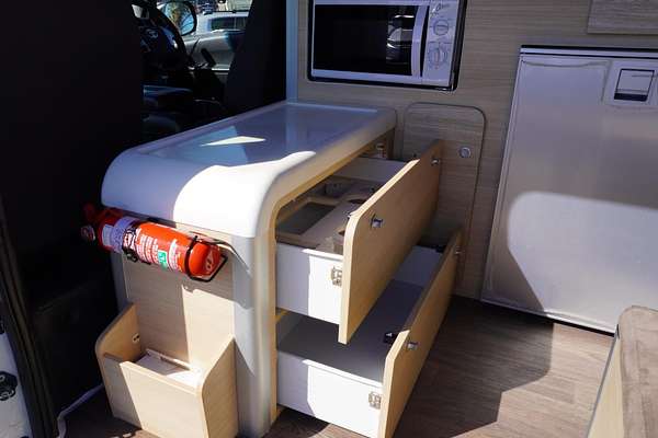 2018 Toyota Hiace TRH221R