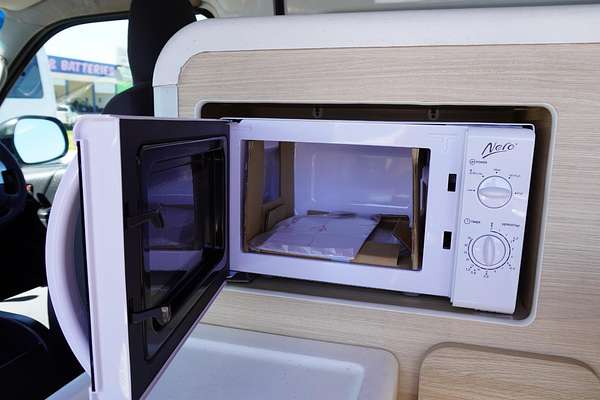 2018 Toyota Hiace TRH221R