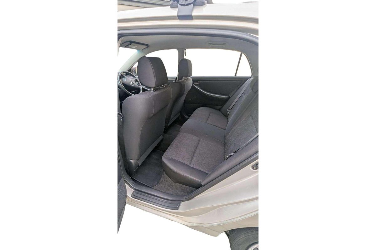 2004 Toyota Corolla Ascent ZZE122R