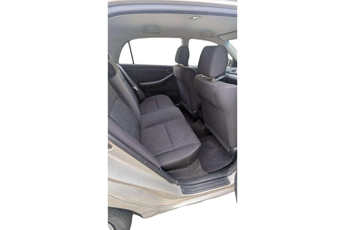 2004 Toyota Corolla Ascent ZZE122R
