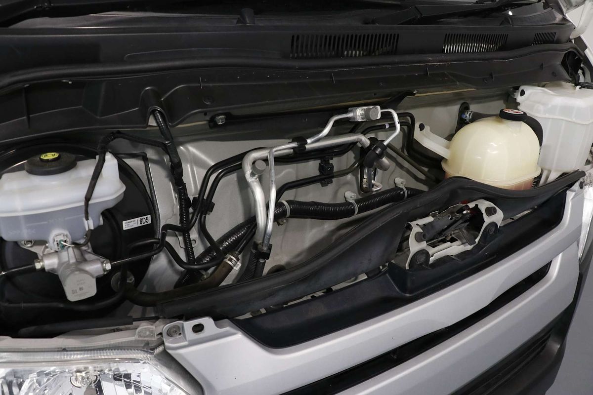 2018 Toyota Hiace  TRH201R LWB