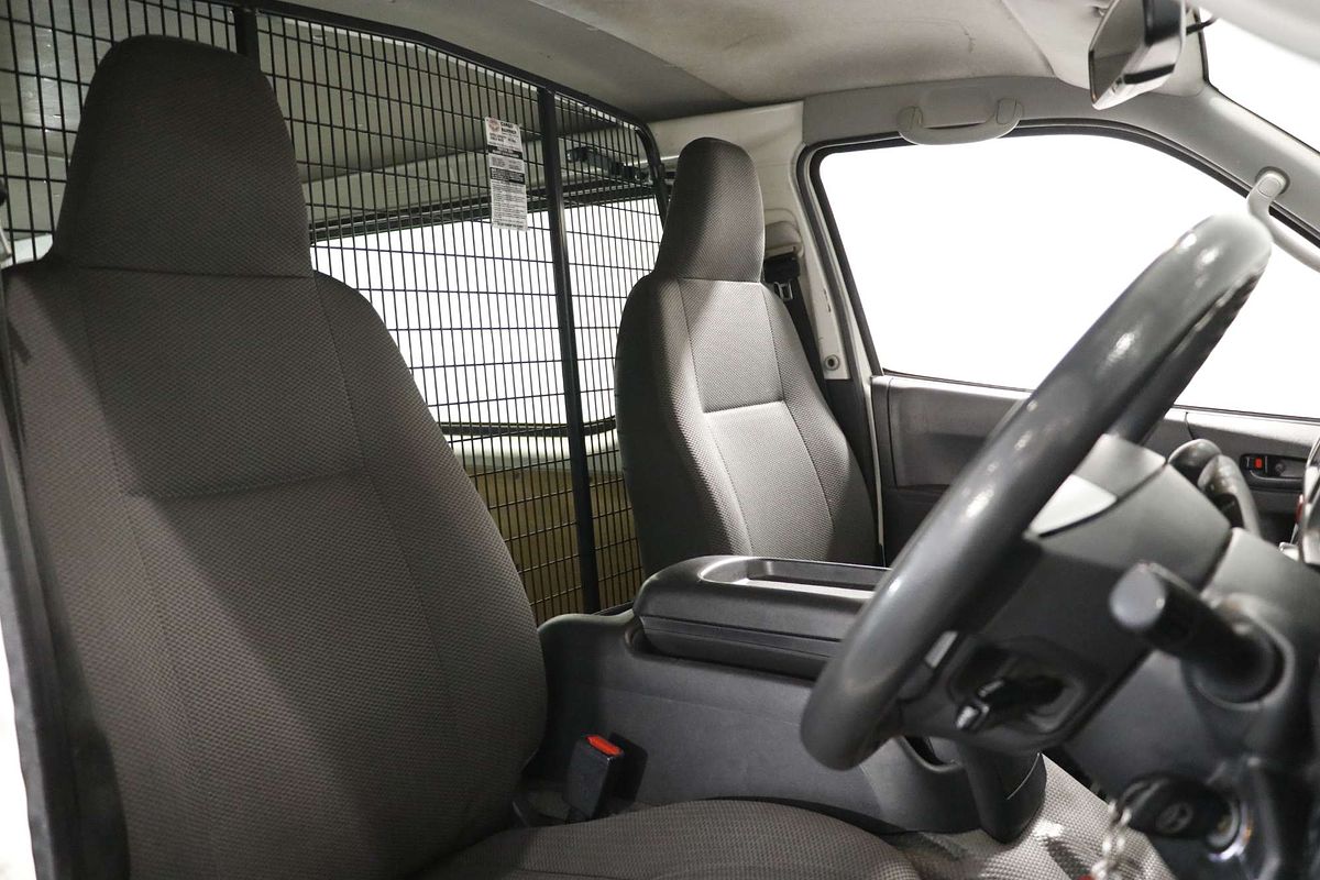 2018 Toyota Hiace  TRH201R LWB