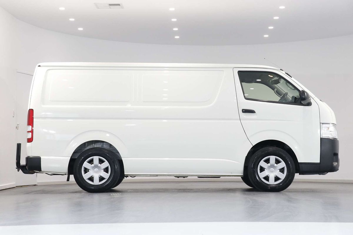 2018 Toyota Hiace  TRH201R LWB