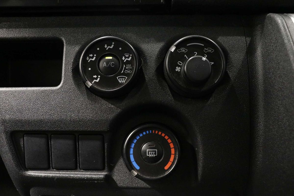 2018 Toyota Hiace  TRH201R LWB