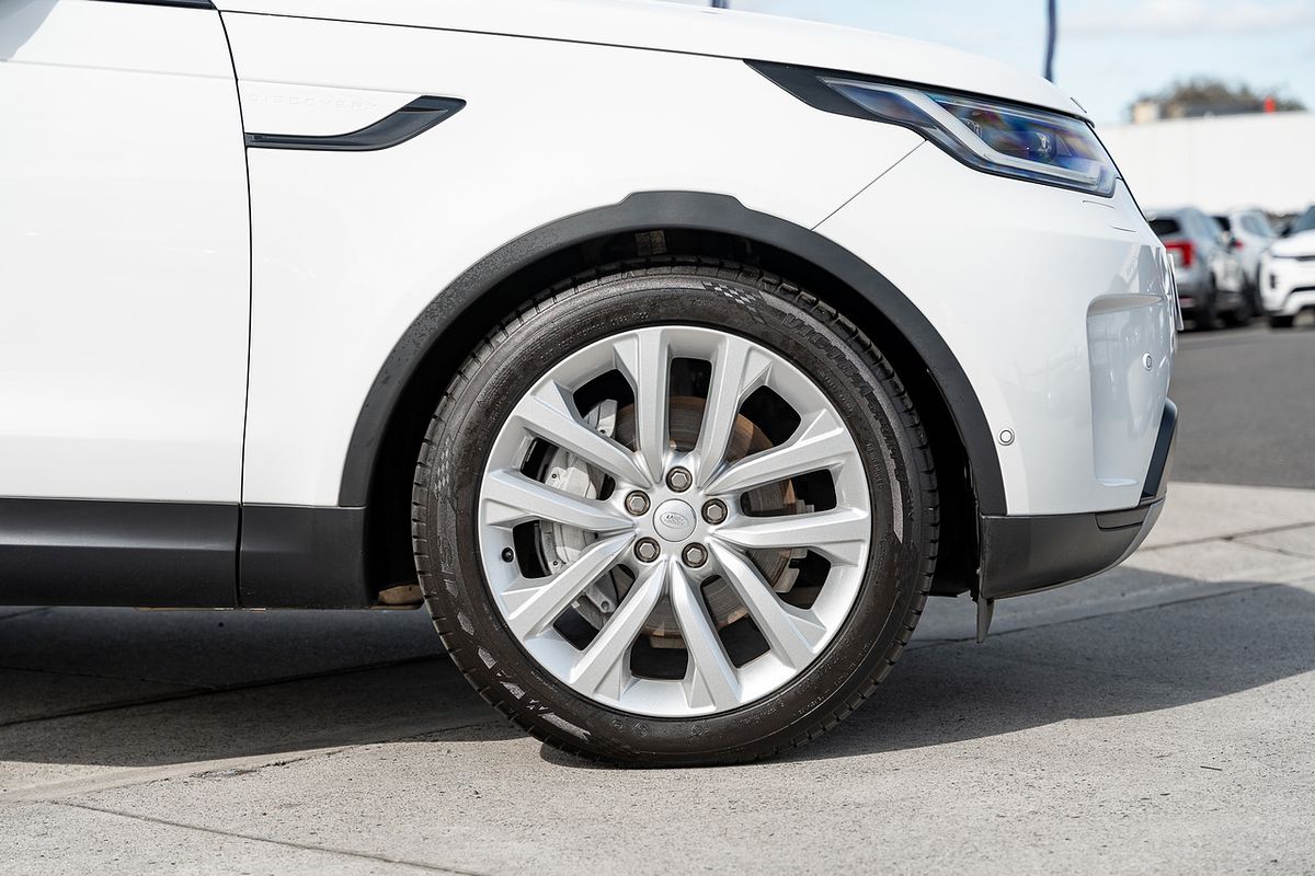 2021 Land Rover Discovery D300 SE Series 5