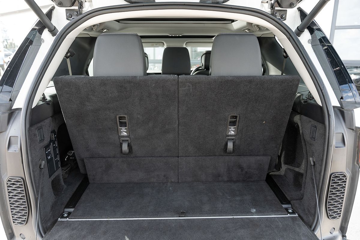 2021 Land Rover Discovery D300 SE Series 5