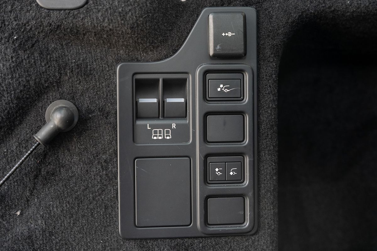 2021 Land Rover Discovery D300 SE Series 5