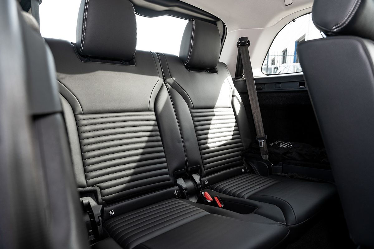 2021 Land Rover Discovery D300 SE Series 5