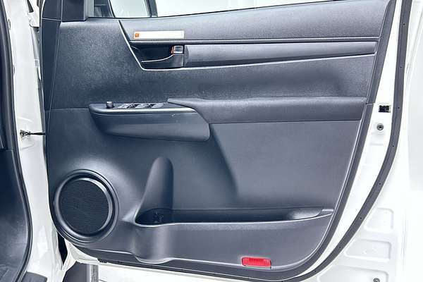 2023 Toyota Hilux SR GUN126R 4X4