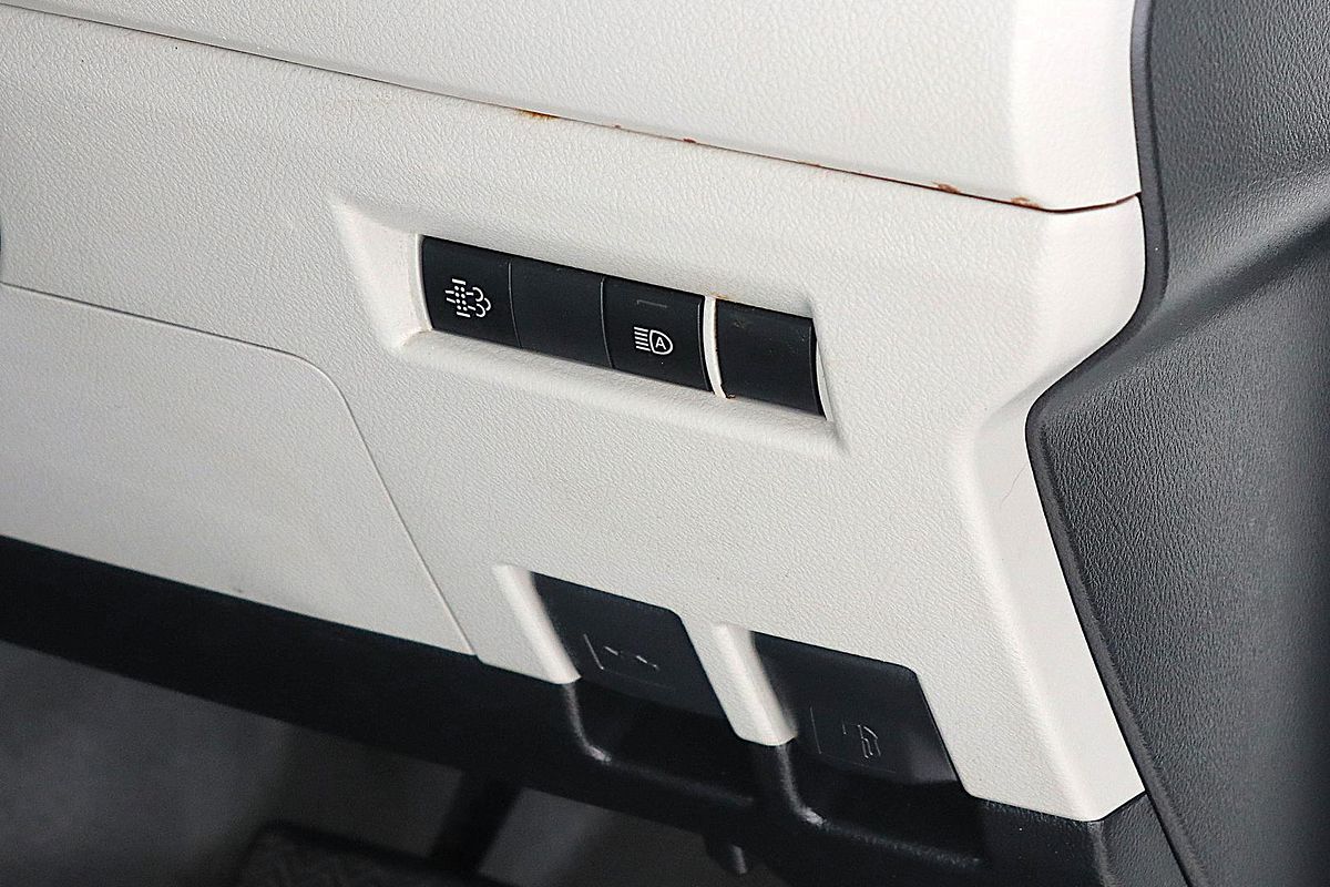 2021 Toyota Hiace GDH300R LWB