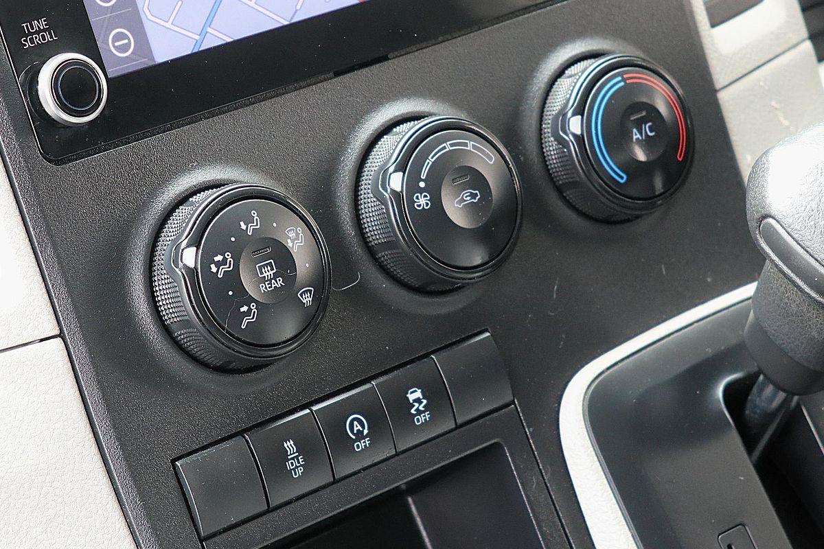 2021 Toyota Hiace GDH300R LWB