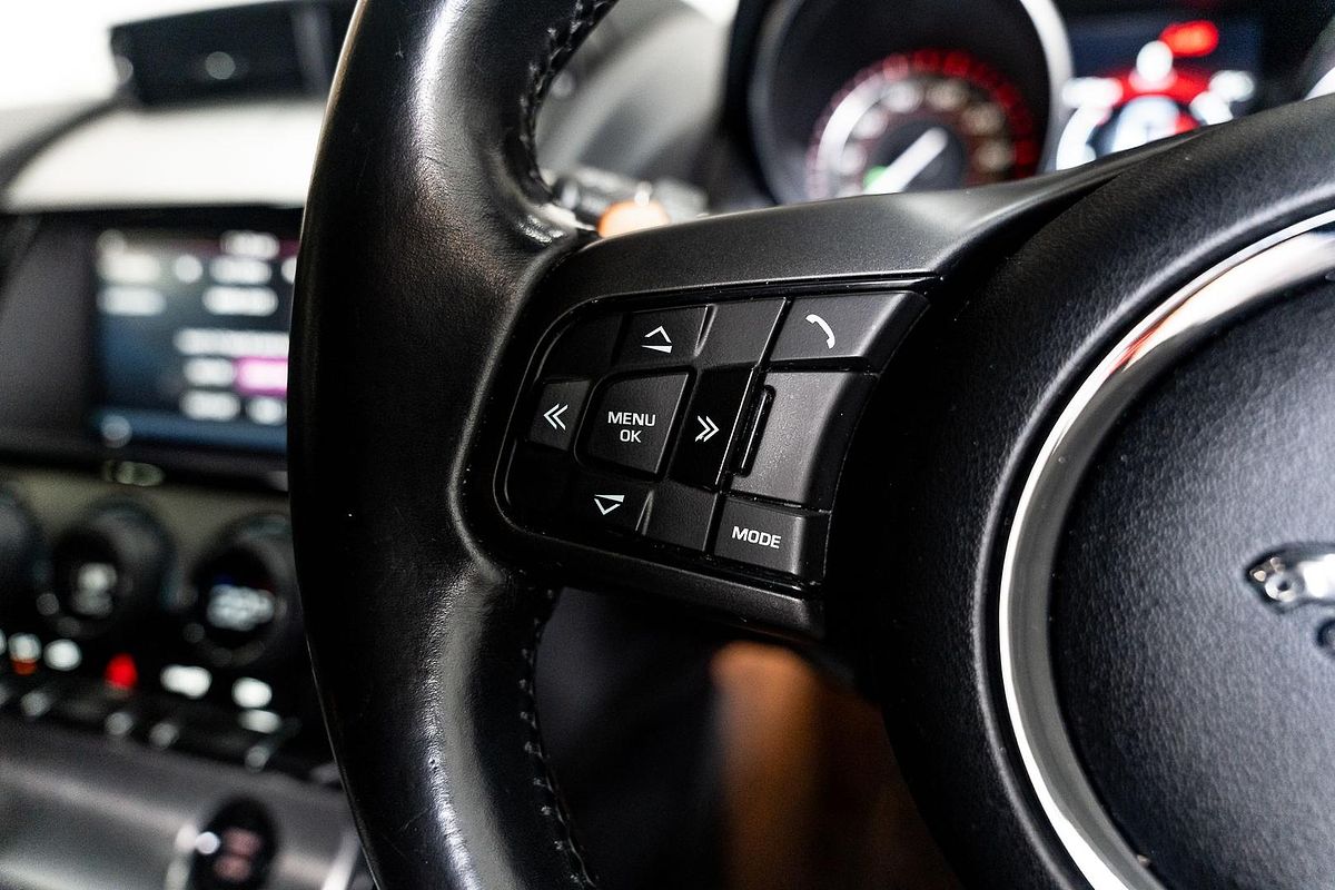 2016 Jaguar F-TYPE X152