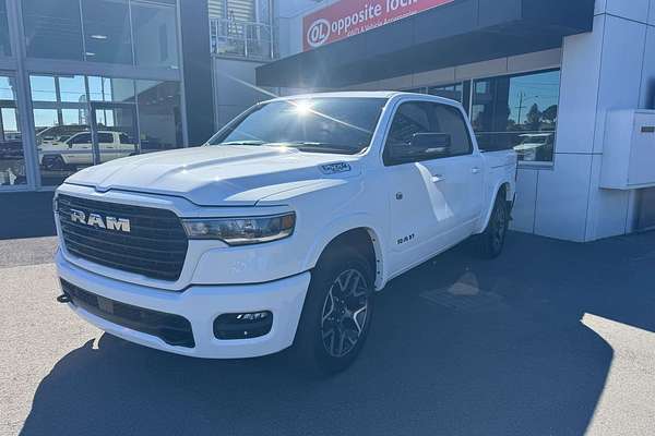 2025 RAM 1500 Laramie Sport Hurricane SO RamBox DT 4X4 SWB
