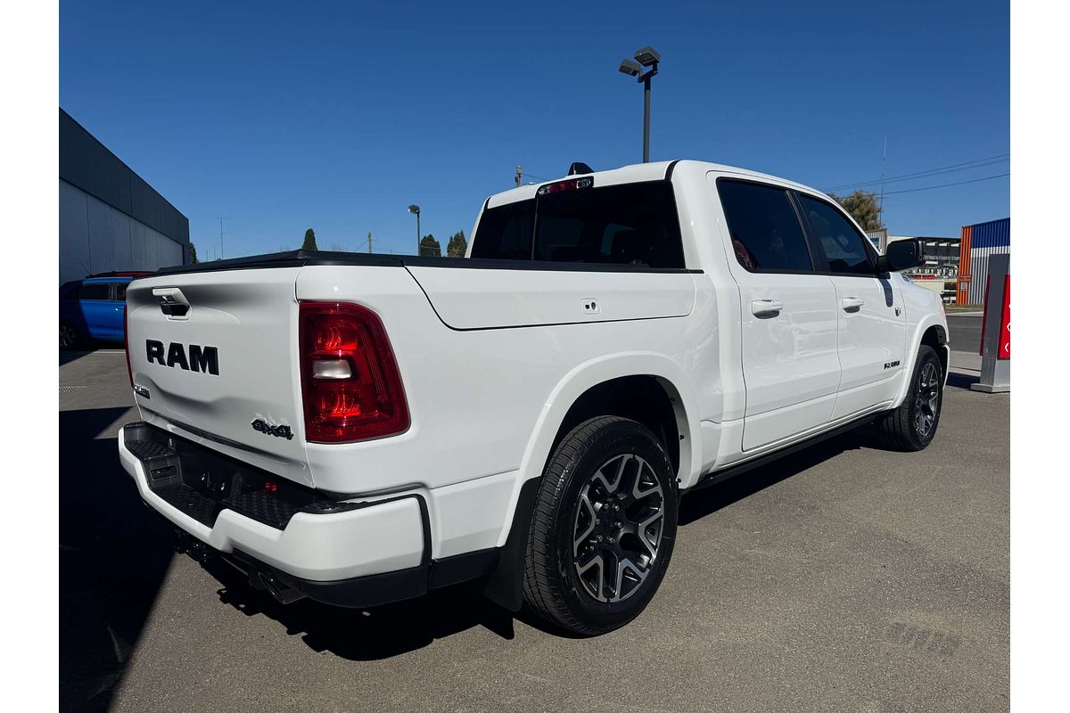 2025 RAM 1500 Laramie Sport Hurricane SO RamBox DT 4X4 SWB