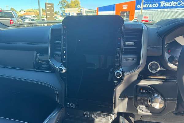 2025 RAM 1500 Laramie Sport Hurricane SO RamBox DT 4X4 SWB