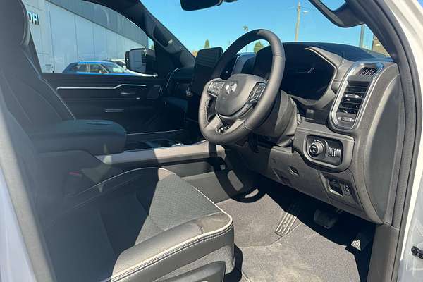2025 RAM 1500 Laramie Sport Hurricane SO RamBox DT 4X4 SWB