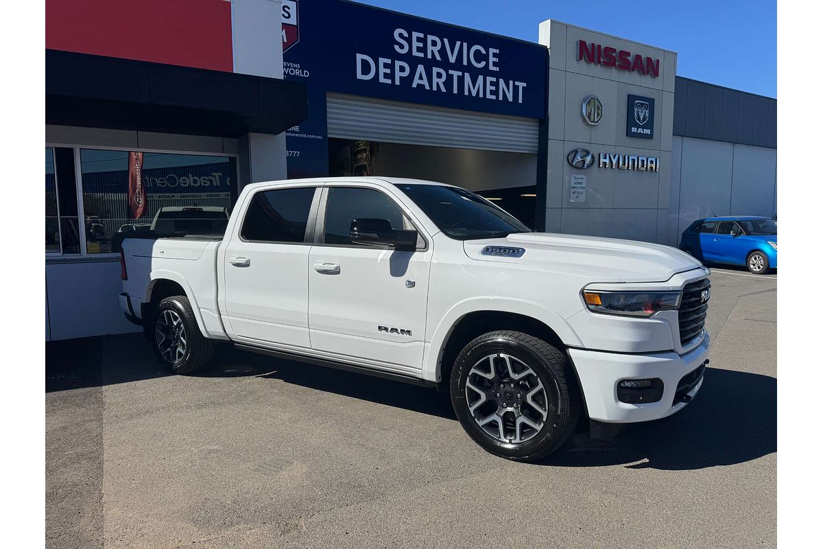 2025 RAM 1500 Laramie Sport Hurricane SO RamBox DT 4X4 SWB