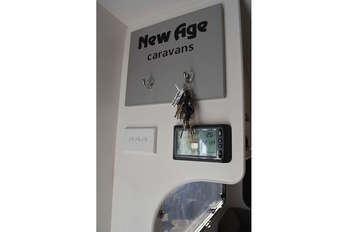 2015 New Age MR19E
