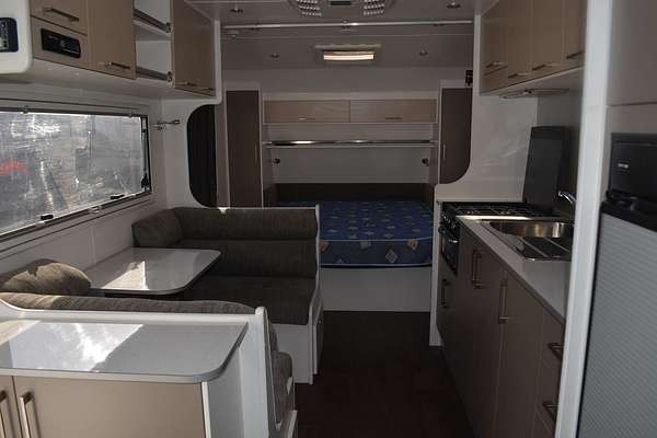 2015 New Age MR19E