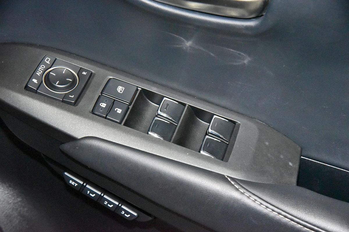 2017 Lexus NX NX300h F Sport AYZ15R