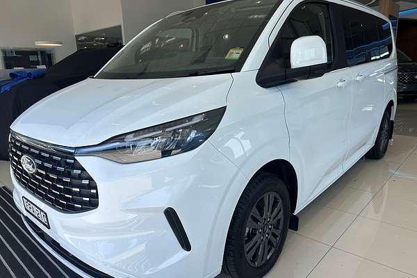2024 Ford Tourneo Titanium X AV SWB