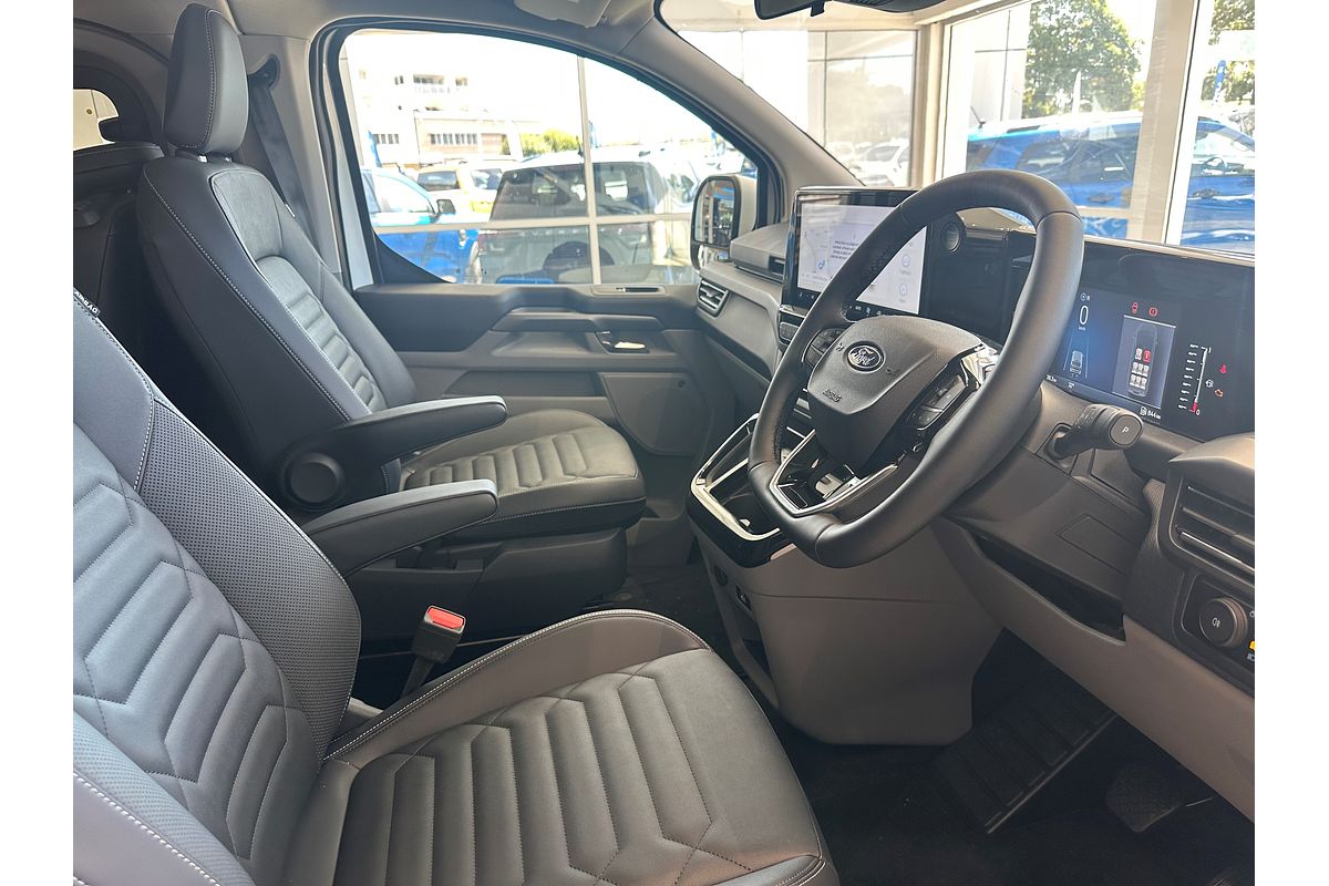 2024 Ford Tourneo Titanium X AV SWB