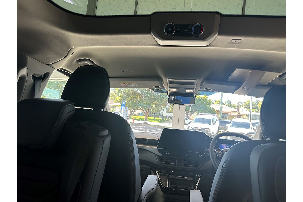 2024 Ford Tourneo Titanium X AV SWB