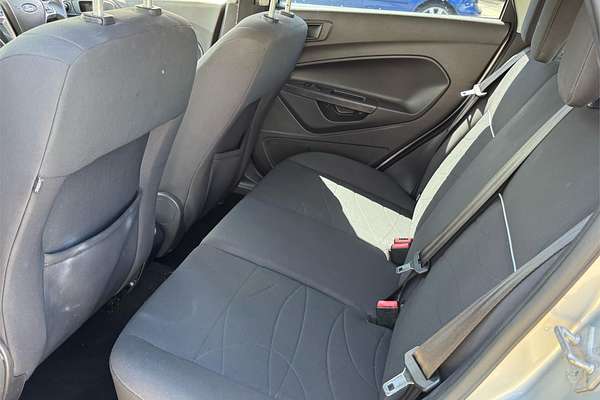 2013 Ford FIESTA TREND WZ