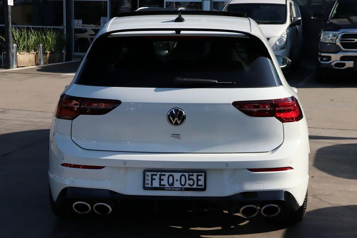 2023 Volkswagen Golf R 8